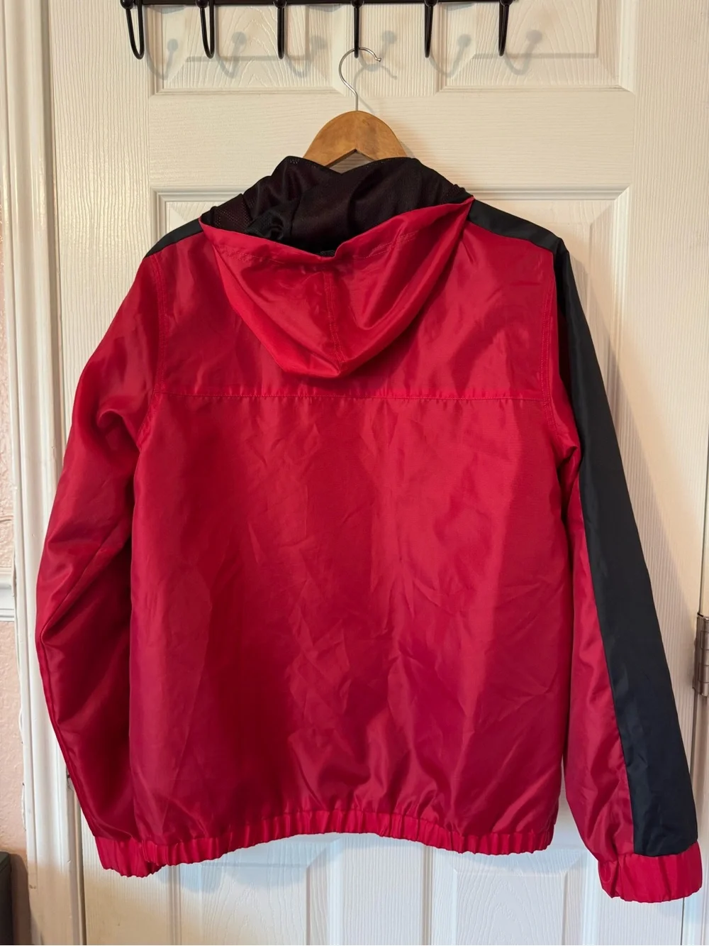 True Religion Red & Black Hooded Windbreaker Jacket Size Small